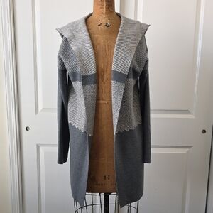 Ellen Tracy Women's Gray Patterned Cardigan